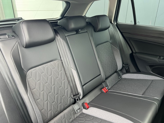 Volkswagen Golf 1.5 eTSI DSG Golf VIII Variant