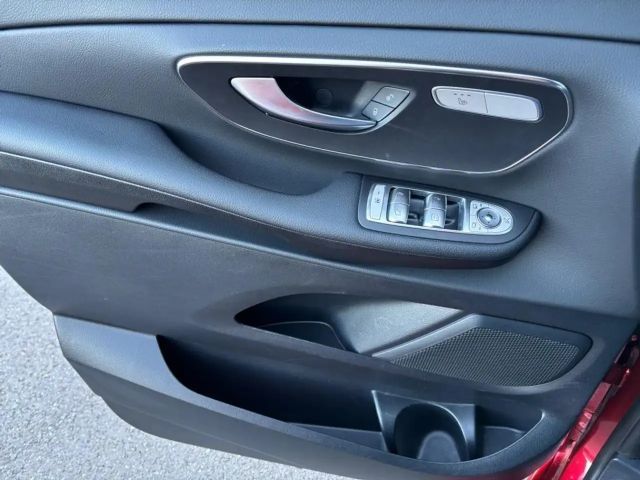 Mercedes-Benz V 300 AMG Line V 300 d