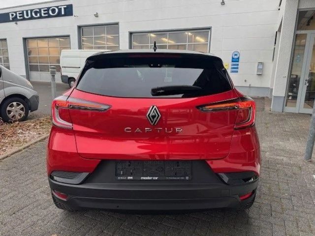 Renault Captur EDC Hybrid Techno
