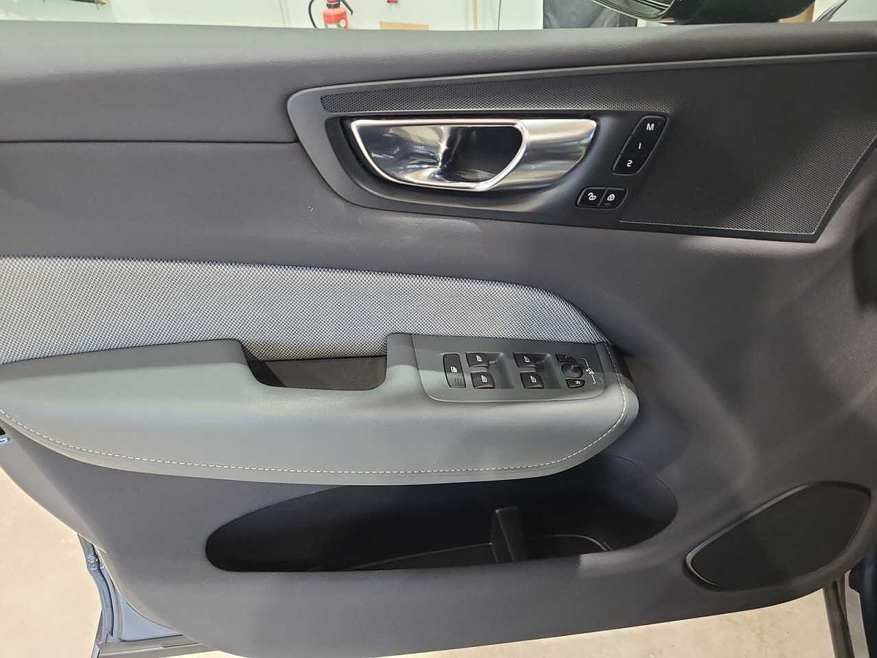 Volvo XC60 XC60 Bluetooth LED Klima Einparkhilfe el. Fenster