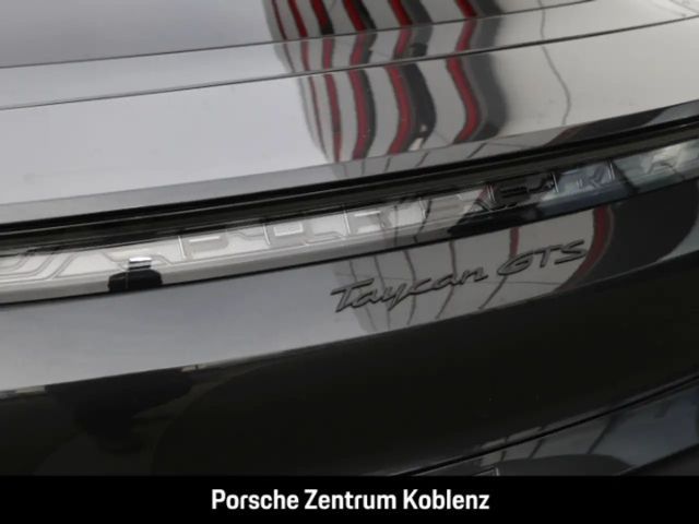Porsche Taycan GTS
