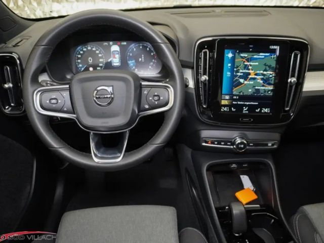 Volvo XC40 Dark Plus