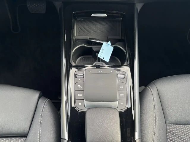 Mercedes-Benz GLB 200 GLB 200 PROGR+LED+KAMERA+PANO+ASSIST+CARPLAY+SHZ