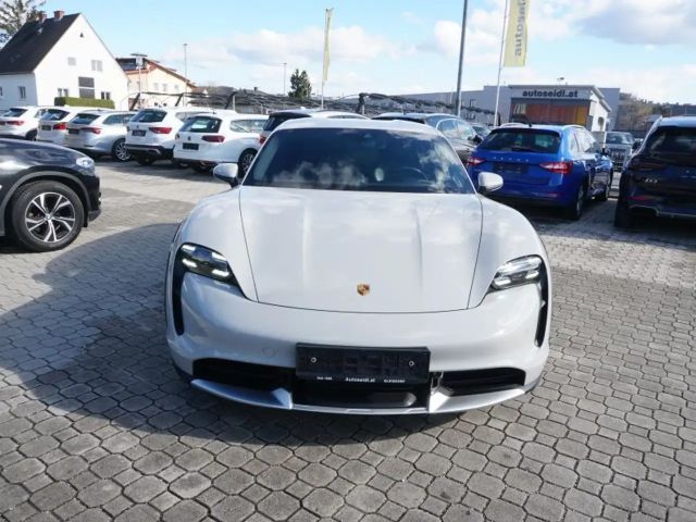 Porsche Taycan Cross Turismo Turbo