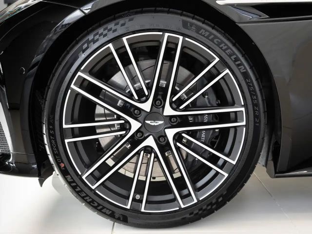 Aston Martin DBX 12 Coupé von BENTLEY FRANKFURT