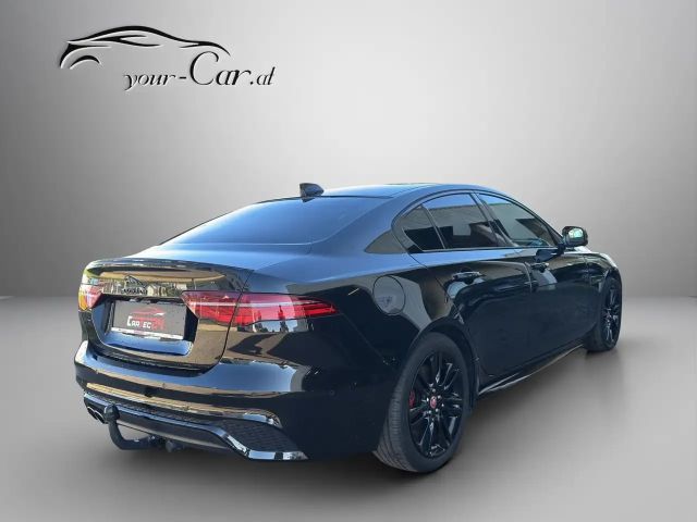 Jaguar XE AWD D200 R-Dynamic S