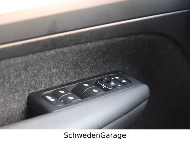 Volvo XC40 B4 STHZG/360°/AHK