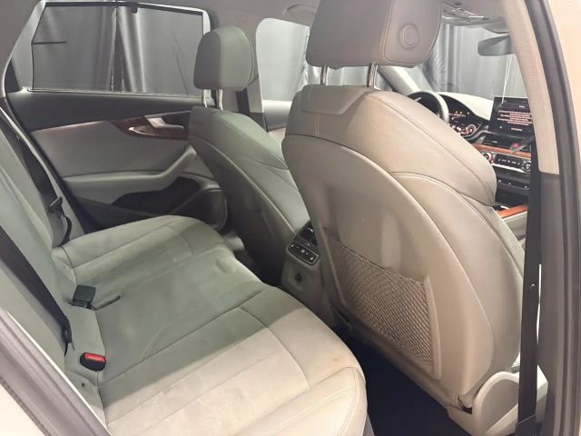 Audi A4 35 TDI S-Line