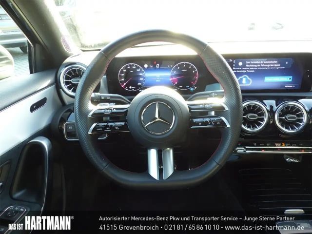 Mercedes-Benz A 180 AMG Line