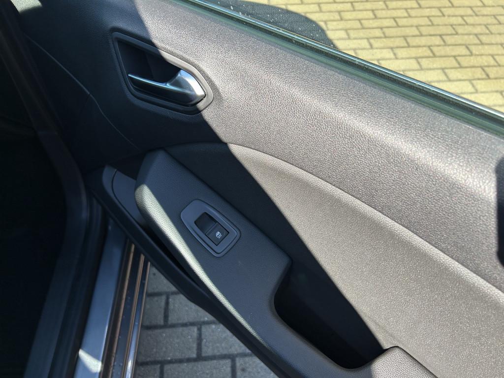 Mitsubishi Colt Hybrid