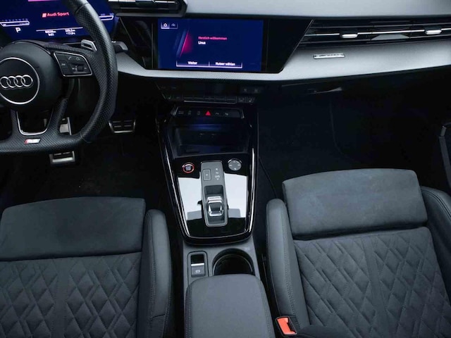 Audi RS3 Quattro S-Tronic Sedan