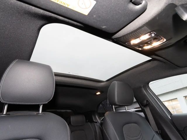 Mercedes-Benz A 200 Hatchback