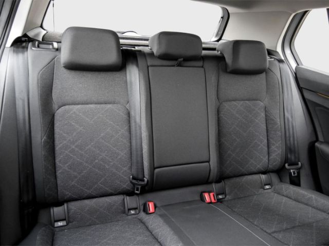 Volkswagen Golf 1.5 eTSI DSG Golf VIII Life