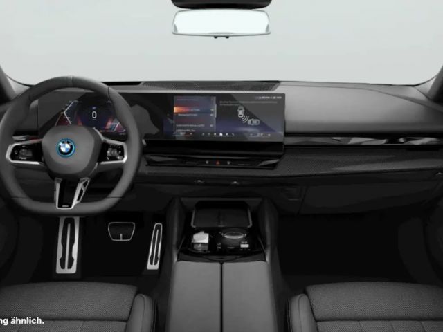 BMW i5 M-Sport Sedan eDrive40