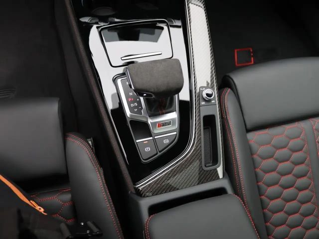 Audi RS4 Competition