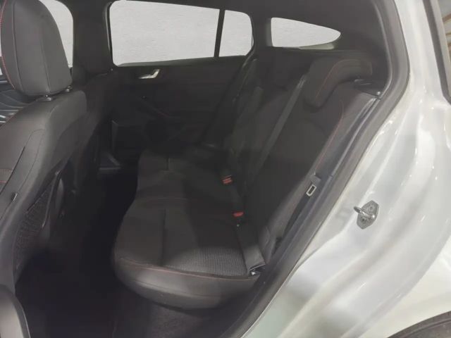 Ford Focus EcoBoost ST Line Wagon