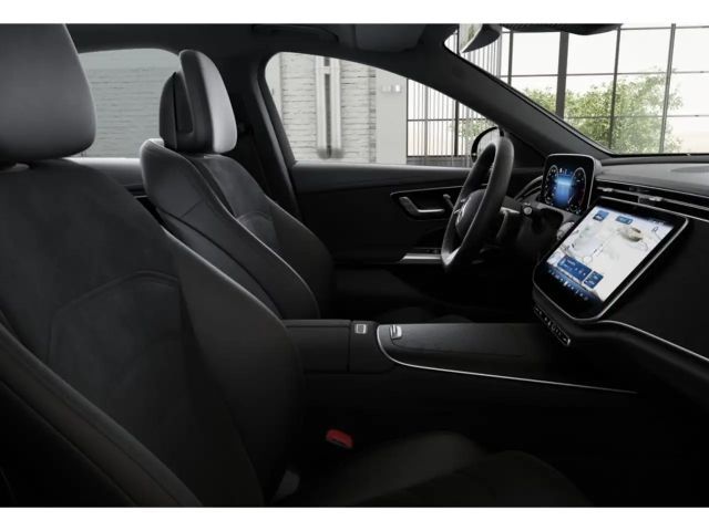 Mercedes-Benz E 220 AMG Line E 220 d Sedan