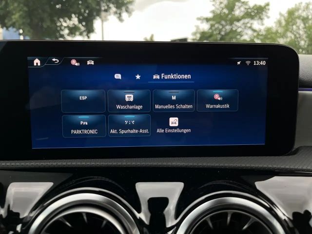 Mercedes-Benz A 200 AMG Line Hatchback