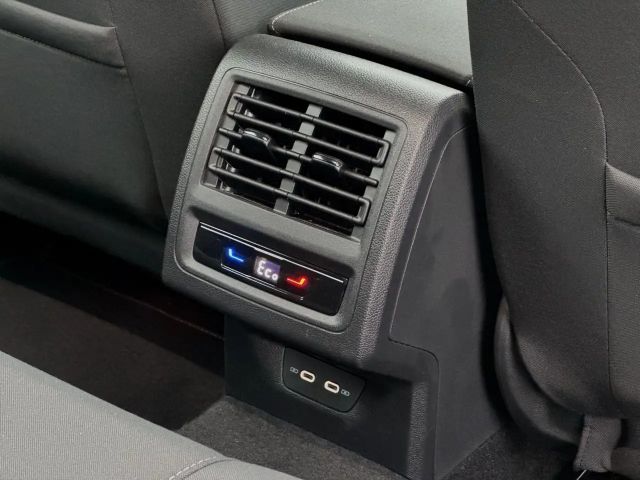 Volkswagen Golf 1.4 TSI Style eHybrid