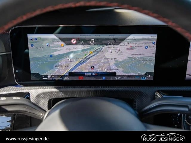 Mercedes-Benz CLA 200 AMG Line Shooting Brake