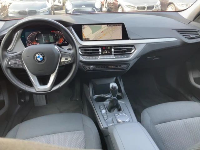 BMW 118 118d Sedan