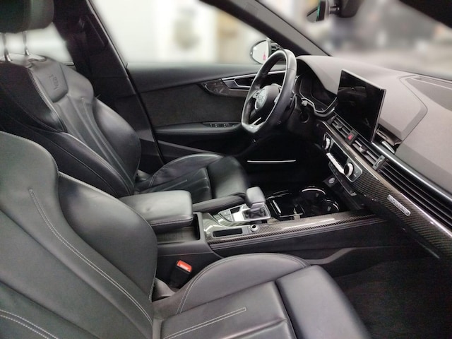 Audi A4 40 TFSI Avant Quattro S-Tronic