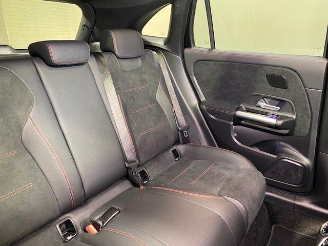 Mercedes-Benz GLA 200 GLA 200 d