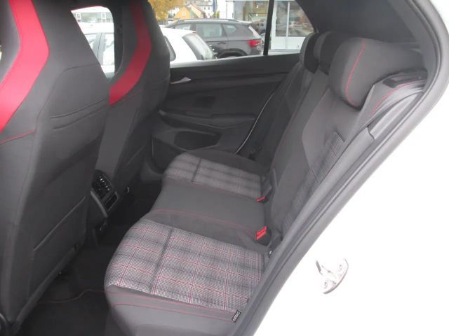 Volkswagen Golf 2.0 TSI DSG GTI