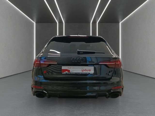 Audi RS4 Avant Quattro
