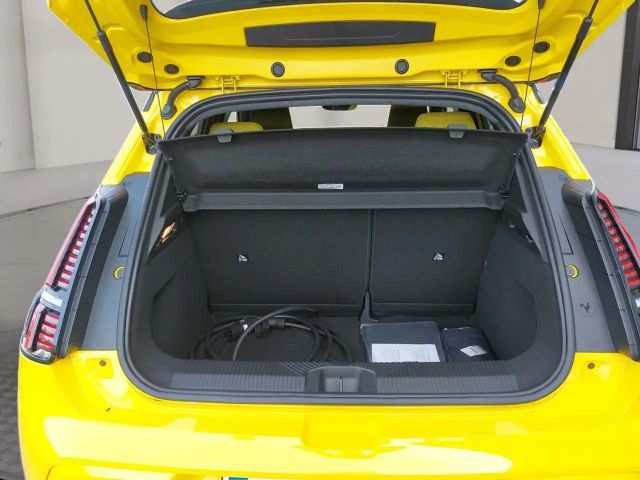 Renault 5 E-Tech Electric Iconic