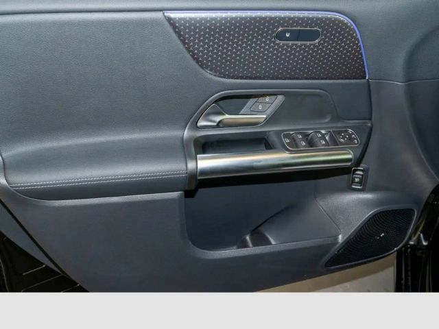 Mercedes-Benz B 180 ACC AUT Kam. KeyLess KlimaA LED LM Navi