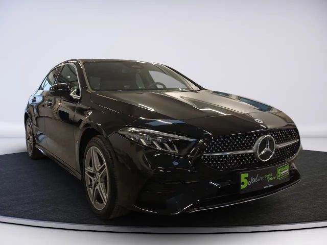 Mercedes-Benz A 250 A 250 e AMG Line