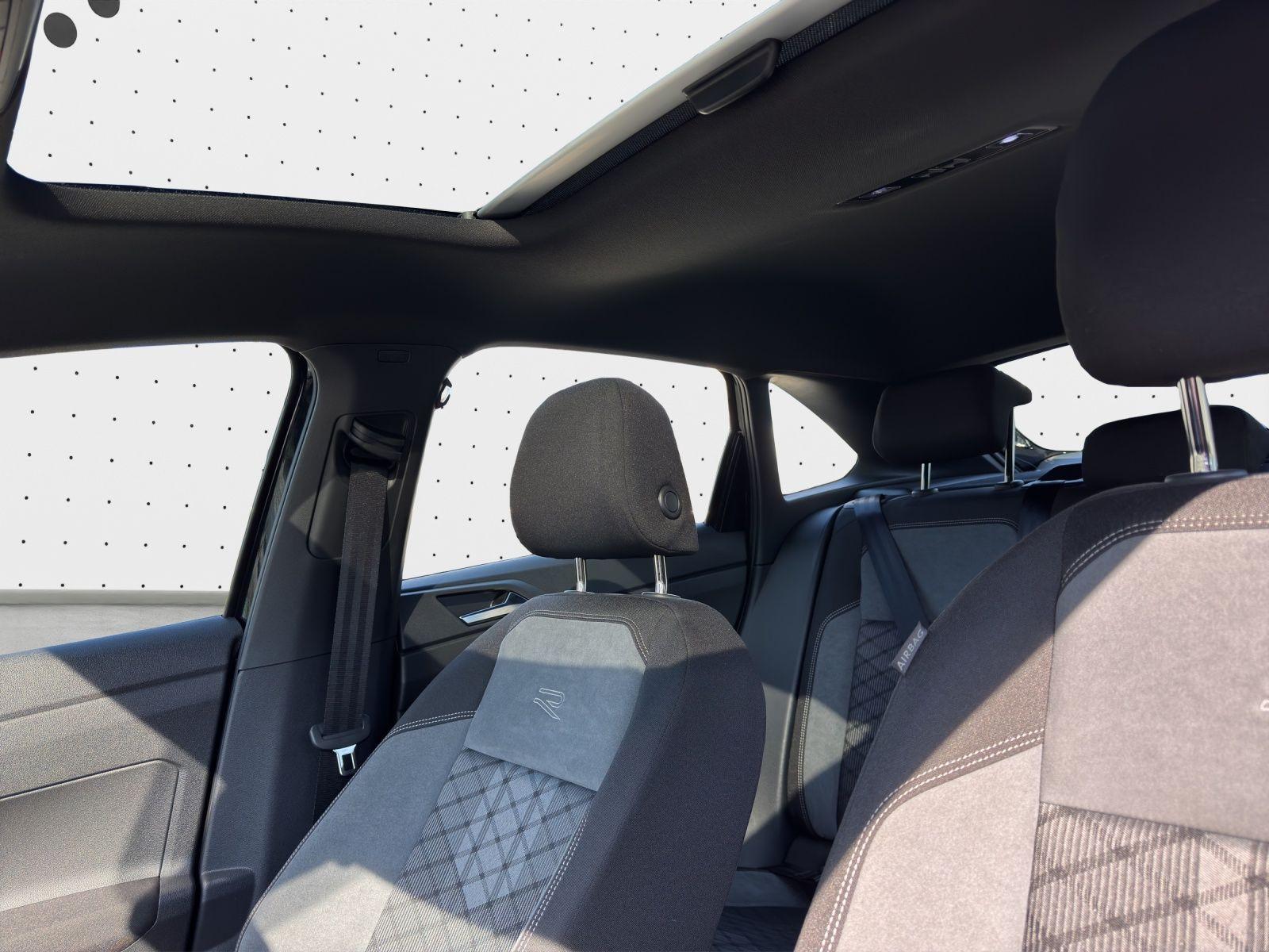 Volkswagen Taigo 1.5 TSI DSG R-Line