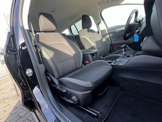 Ford Focus Cool & Connect EcoBoost Wagon