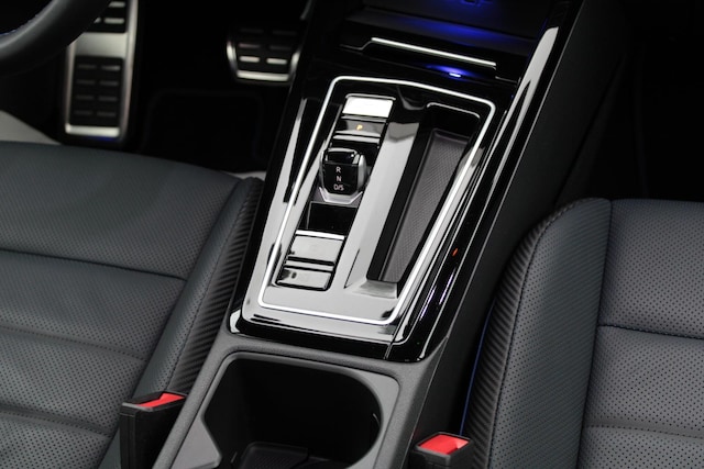 Volkswagen Golf 2.0 TSI