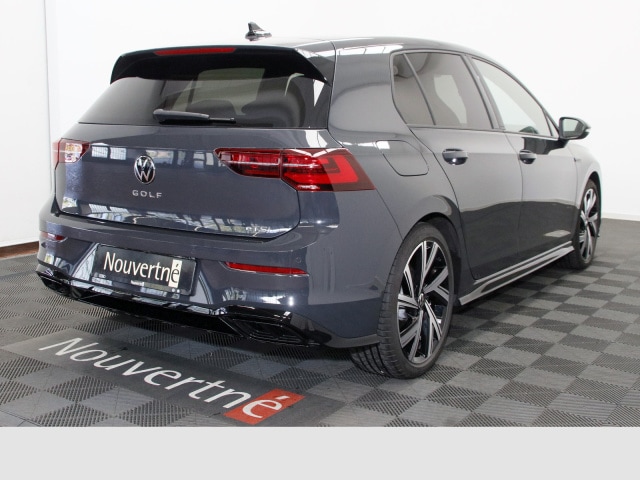 Volkswagen Golf 1.5 eTSI Golf VIII R-Line