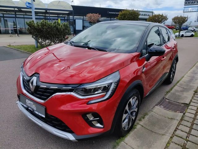 Renault Captur E-Tech Intens