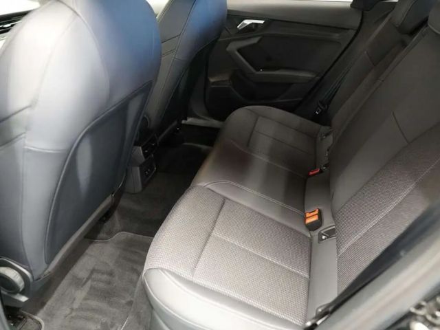 Audi A3 30 TDI S-Tronic Sedan