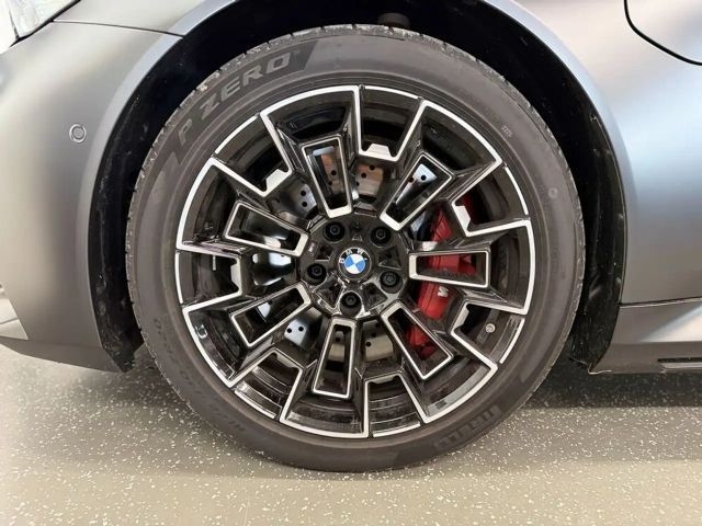 BMW M5 M5*GLASDACH*360°*HUD*MEMORY*B&W*AHK*GARANTIE*VOLL*