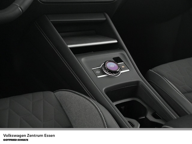 Volkswagen Tiguan Tiguan Goal eTSI Pano AHK 18 Design-Paket