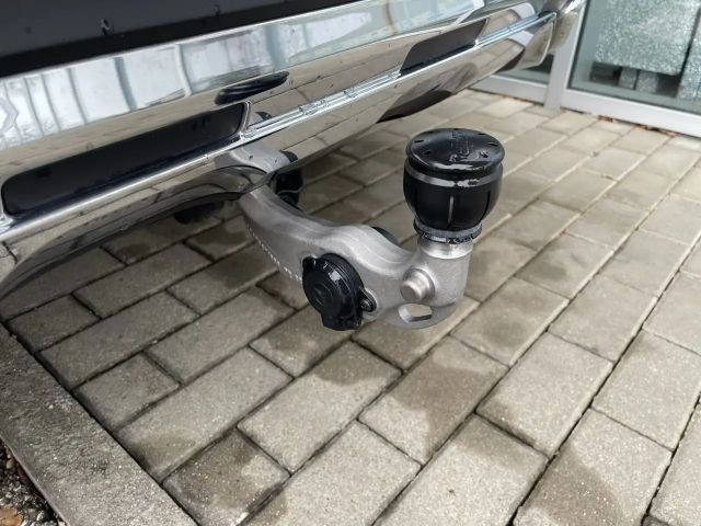 Mercedes-Benz GLC 300 4MATIC AMG Line GLC 300 d