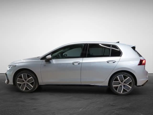 Volkswagen Golf 1.5 eTSI DSG R-Line