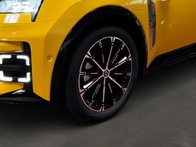 Renault 5 E-Tech Iconic