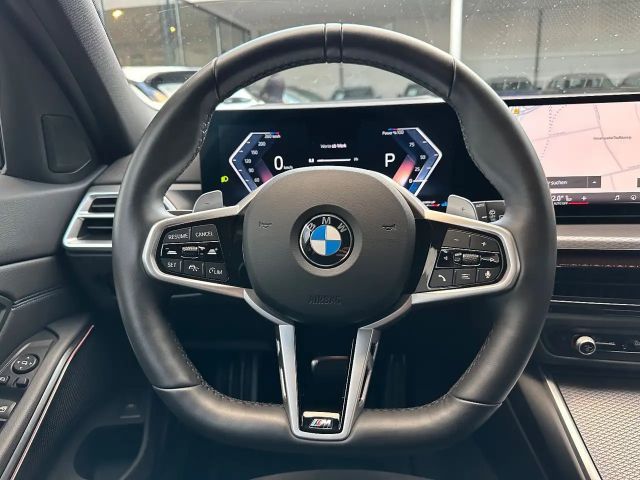 BMW 330 330d M-Sport Touring xDrive