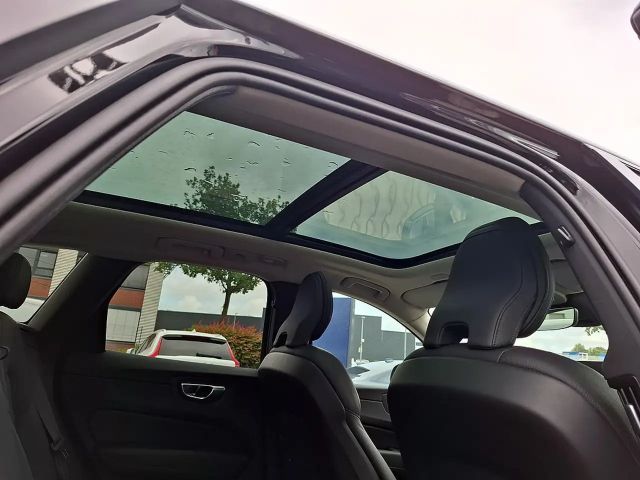 Volvo XC60 AWD Dark Plus Recharge T8