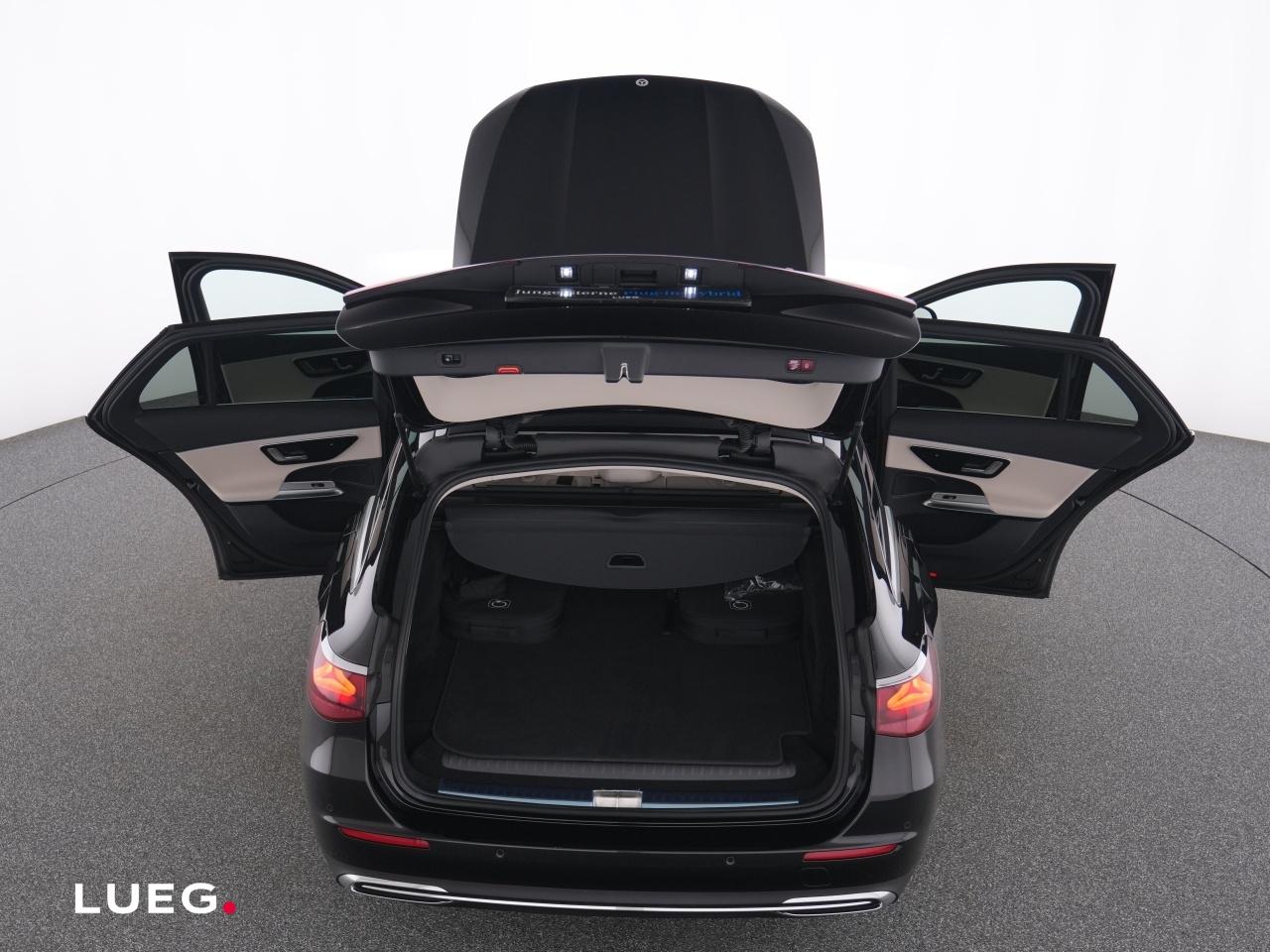 Mercedes-Benz E 300 AVANTGARDE Estate