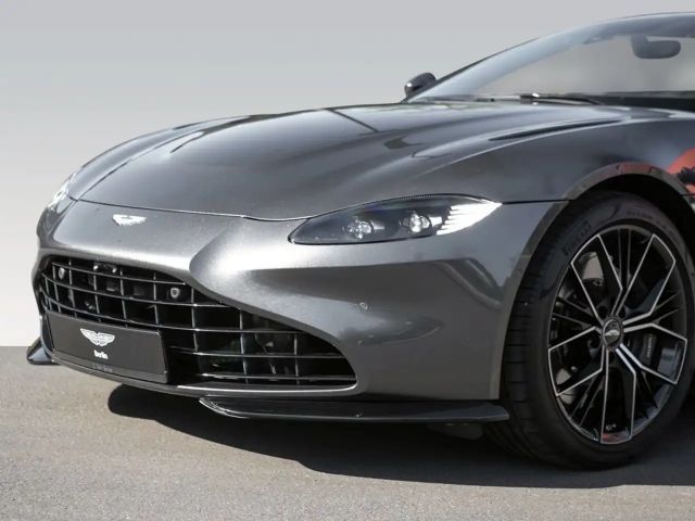 Aston Martin Vantage ROADSTER