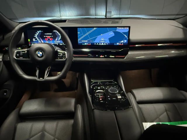 BMW 520 520d M-Sport Touring