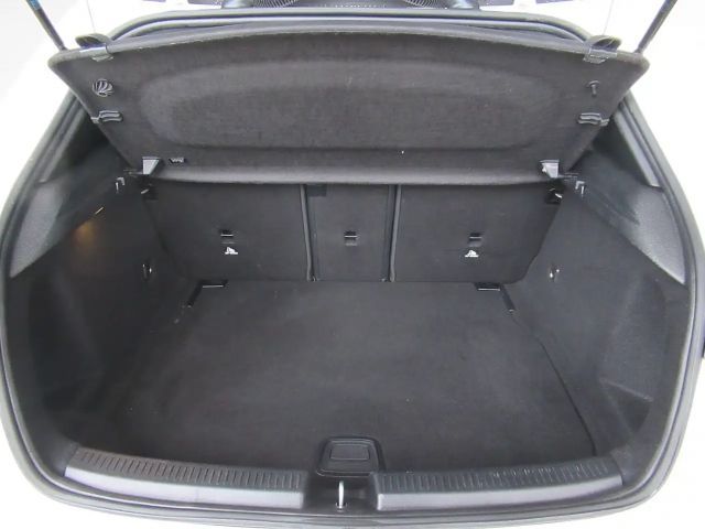 Mercedes-Benz A 180 A 180 d