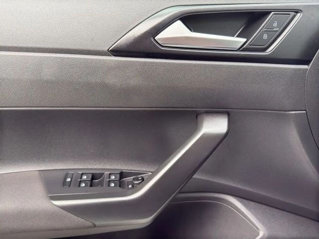 Volkswagen Polo Basis